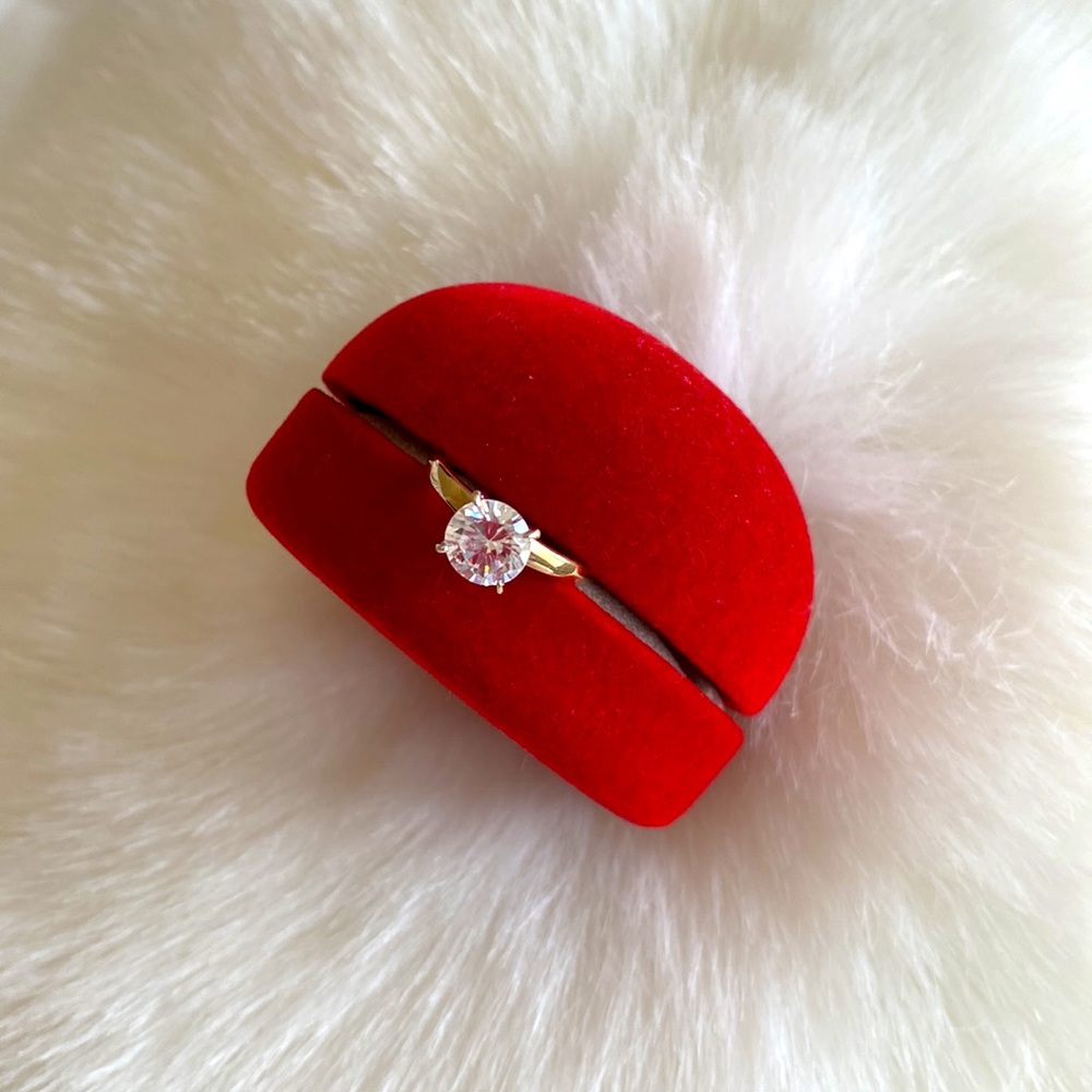 Cubic Zirconia Ring Yellow Gold